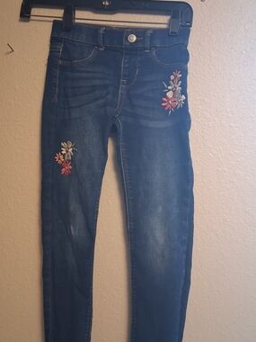 wonder nation Dark Blue Jeans with Multicolor Floral Embroidery 7/8 260795